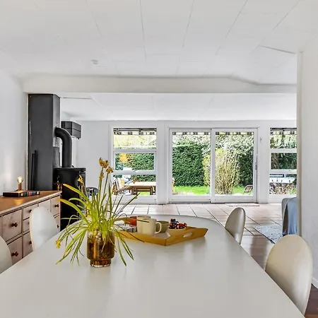 Amazing In With Kitchen